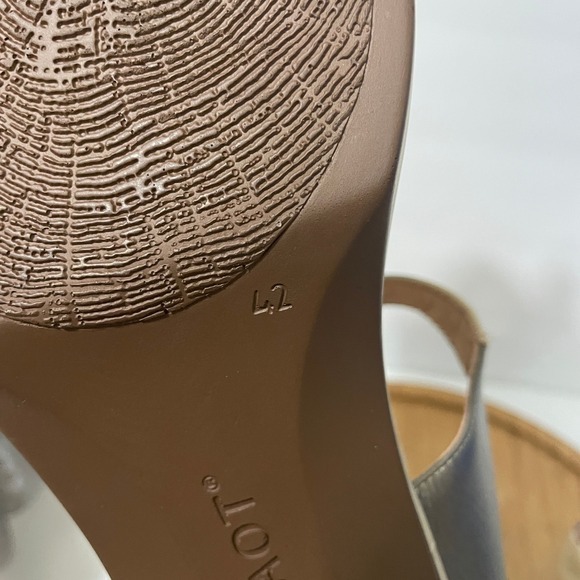 NAOT Intact Bronze Leather Sandal Women's 11 Metallic Strappy Coastal Block Heel - Picture 10 of 10